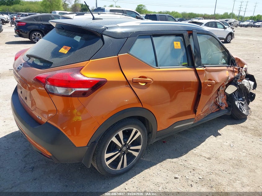 2019 Nissan Kicks Sr