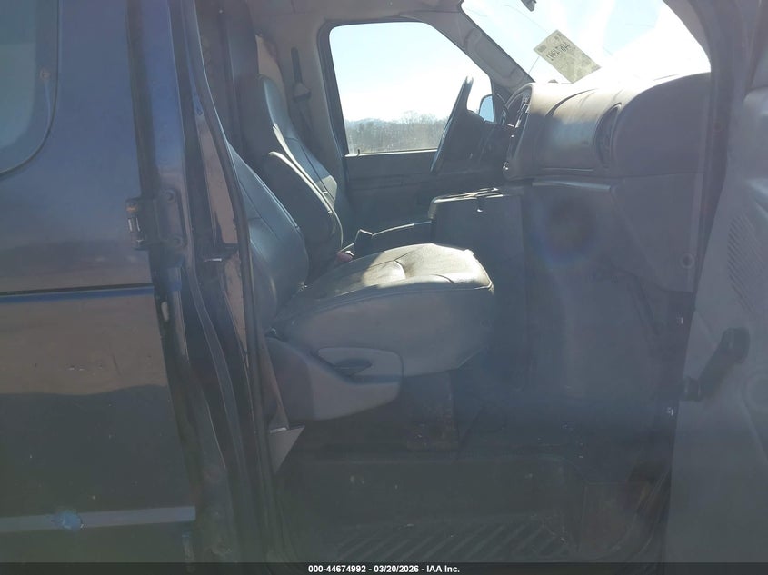 2003 Ford E-250 Commercial