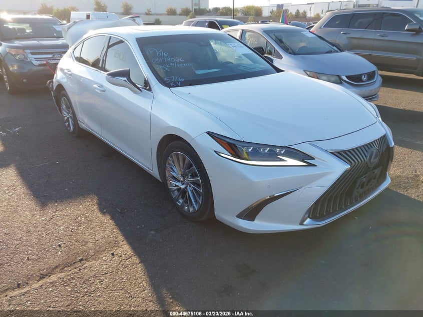 2019 Lexus Es 300H Ultra Luxury