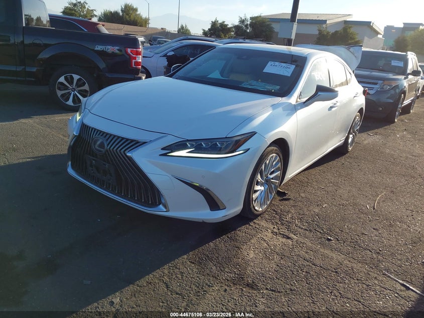 2019 Lexus Es 300H Ultra Luxury