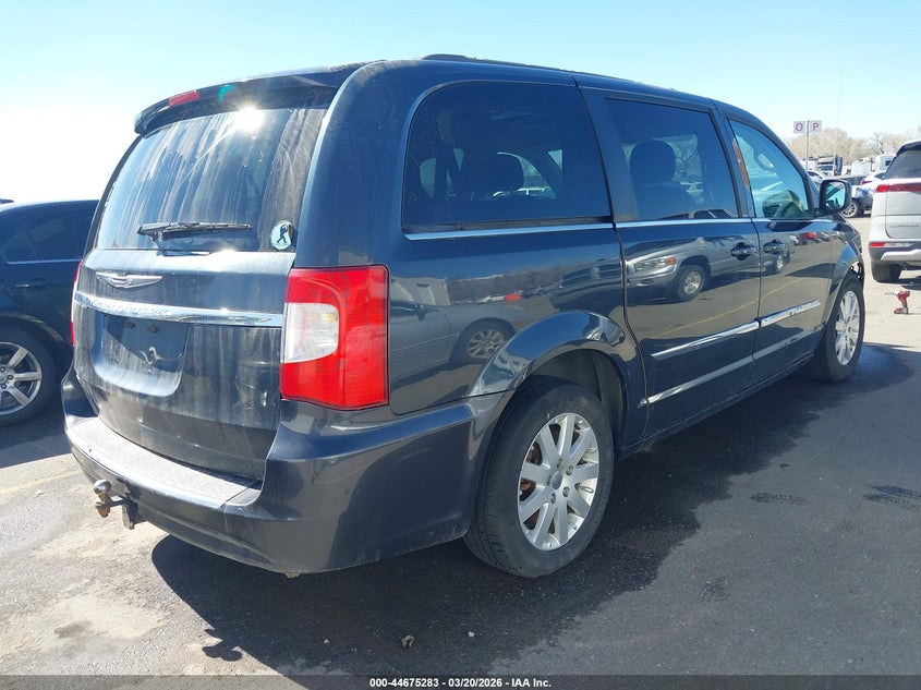 2014 Chrysler Town & Country Touring