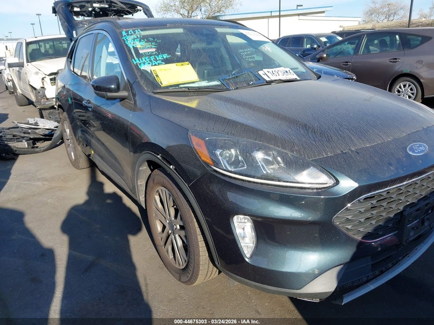 2022 Ford Escape Sel