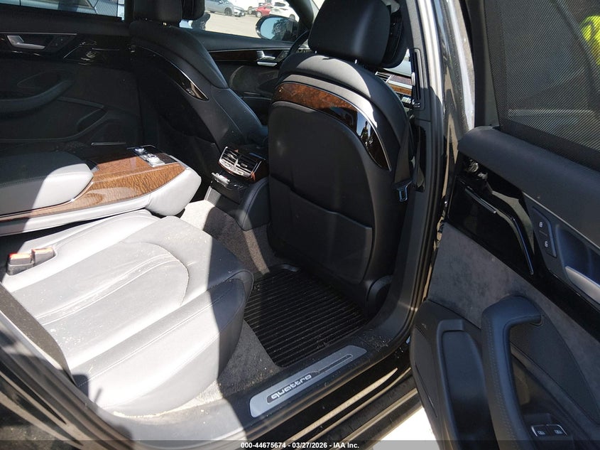 2017 Audi A8 L 3.0T VIN: WAU44AFD4HN005672 Lot: 44675674