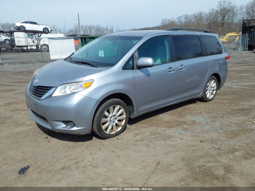 2012 Toyota Sienna Le 7 Passenger
