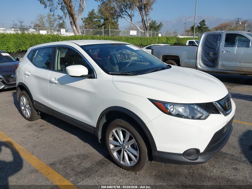 2019 Nissan Rogue Sport S