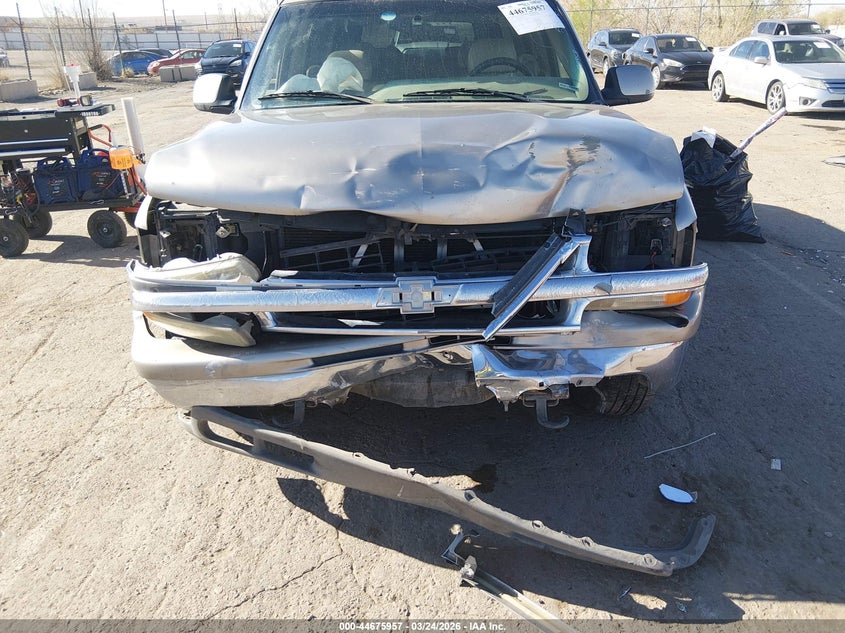 2001 Chevrolet Suburban 1500 Lt VIN: 3GNFK16T11G204581 Lot: 44675957