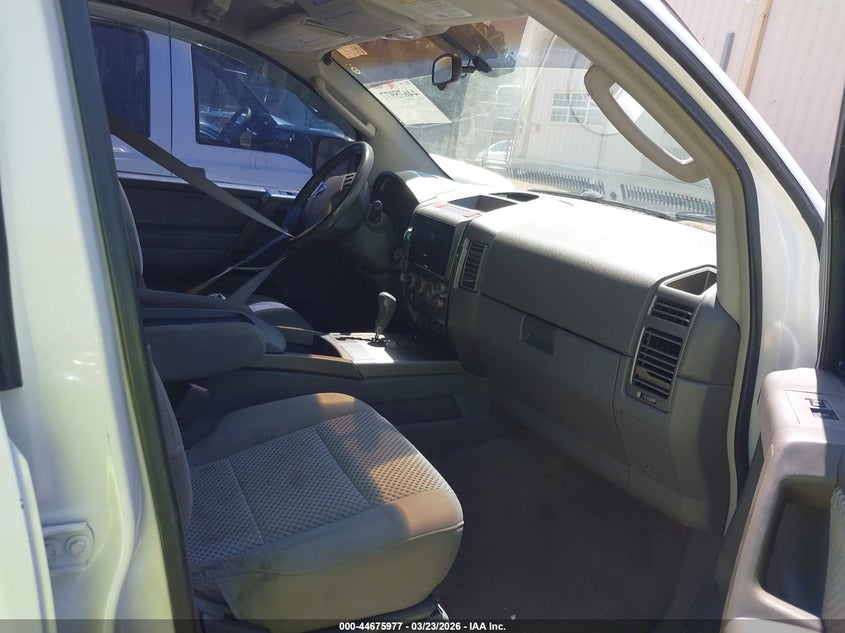 2005 Nissan Armada Se