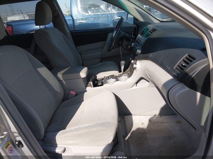 2010 Toyota Highlander Base V6