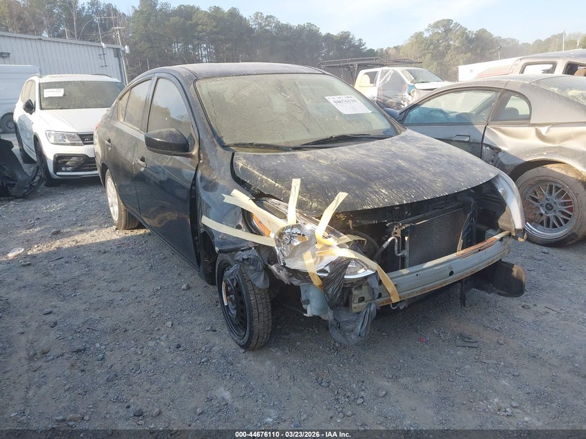 2019 Nissan Versa 1.6 S+