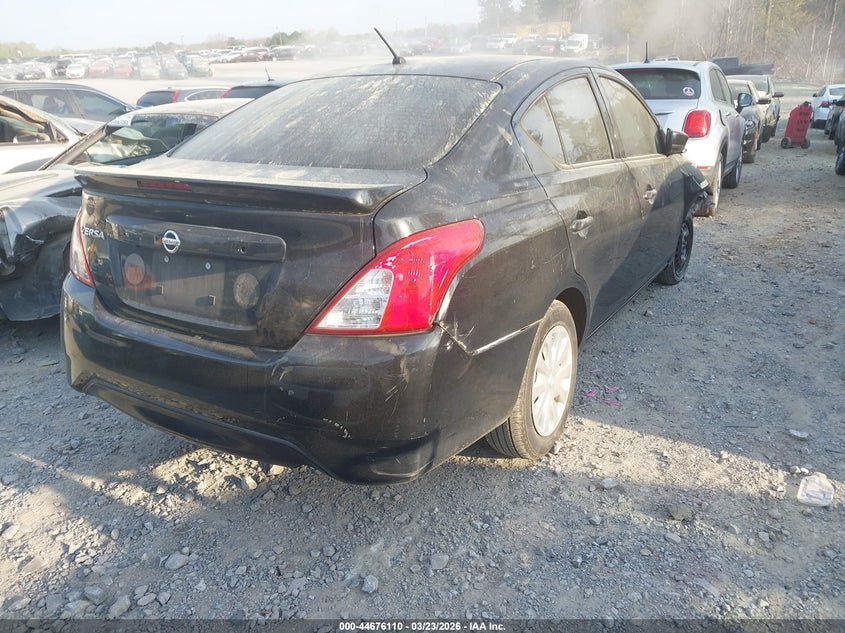 2019 Nissan Versa 1.6 S+