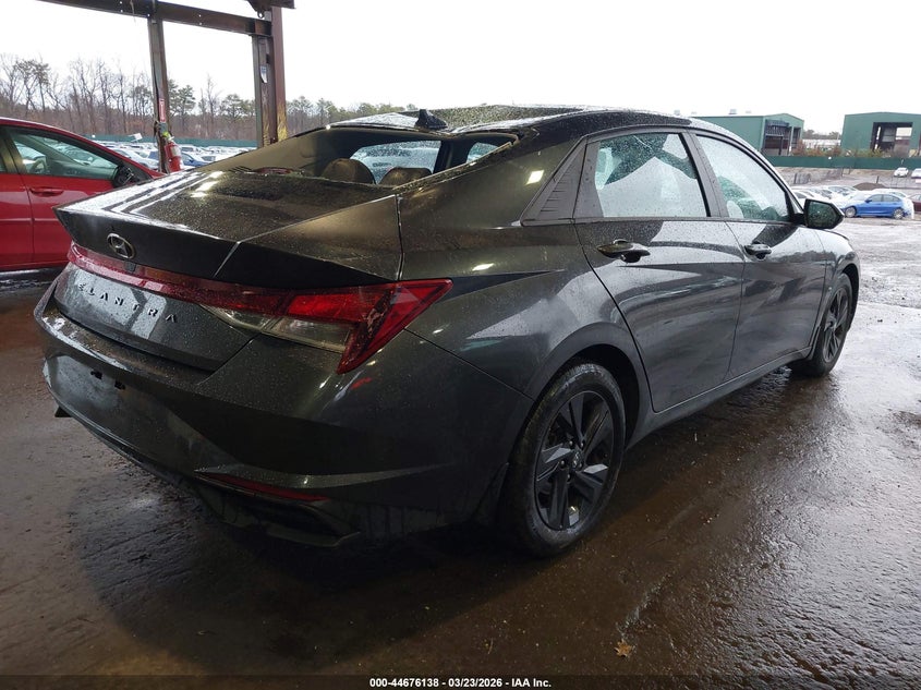 2022 Hyundai Elantra Sel