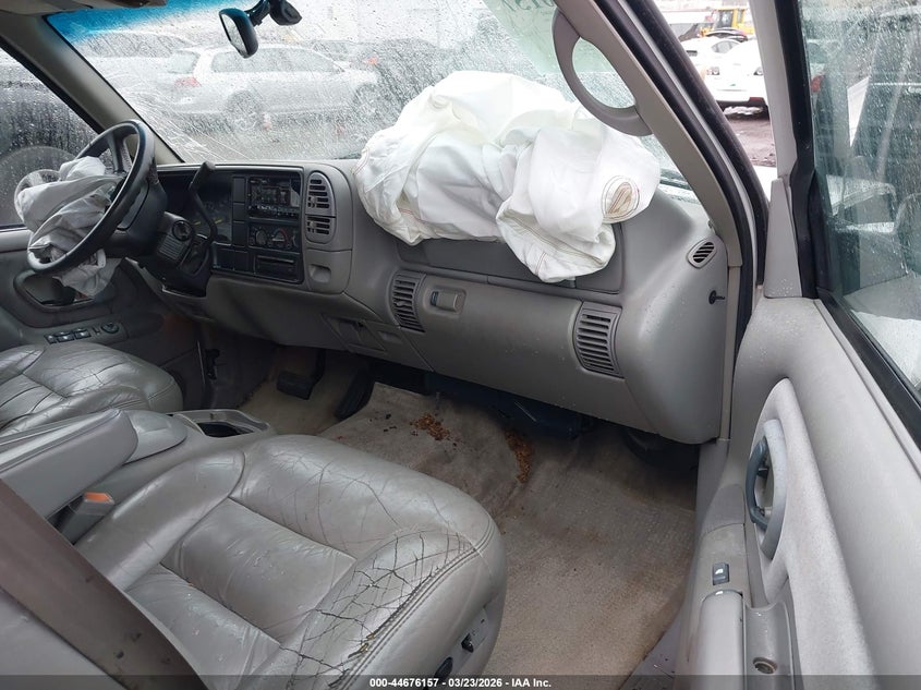 1999 Chevrolet Suburban 1500 Lt