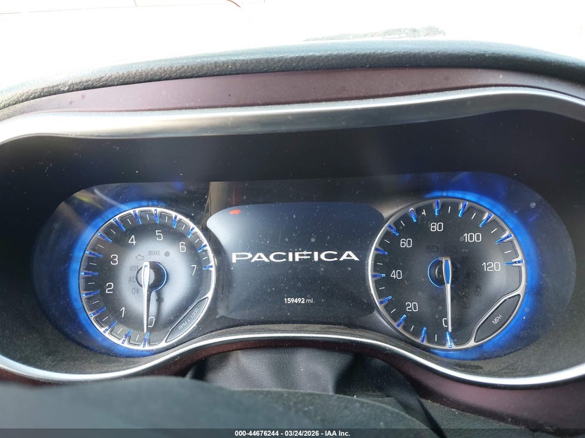 2017 CHRYSLER PACIFICA auction photo 7