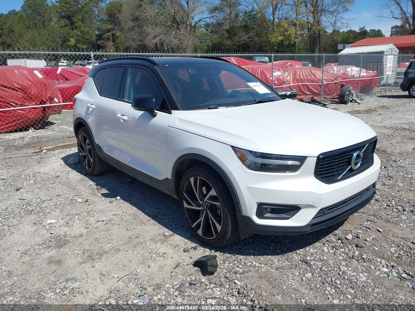 2021 Volvo Xc40 T4 R-Design