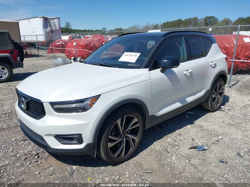 2021 Volvo Xc40 T4 R-Design