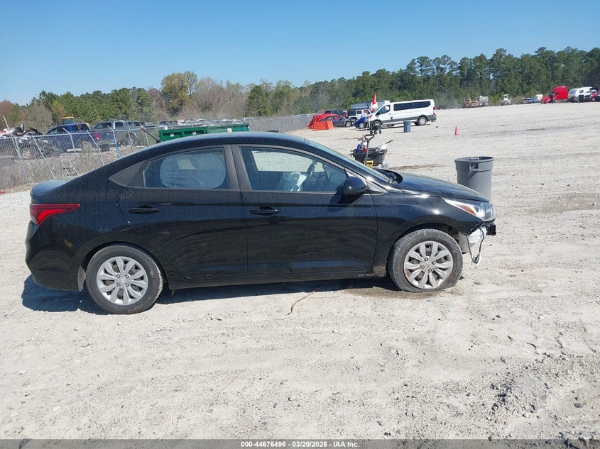 VIN 3KPC24A6XLE122331 2020 HYUNDAI ACCENT SE