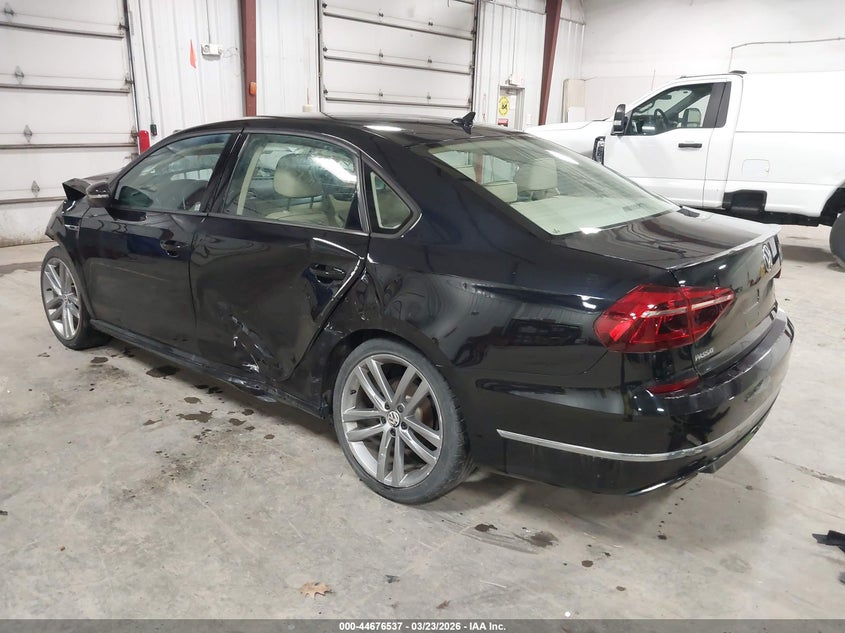 2018 Volkswagen Passat 2.0T R-Line/2.0T S