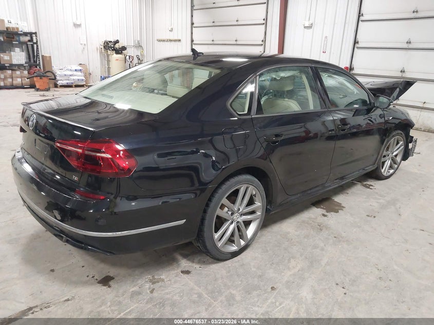 2018 Volkswagen Passat 2.0T R-Line/2.0T S
