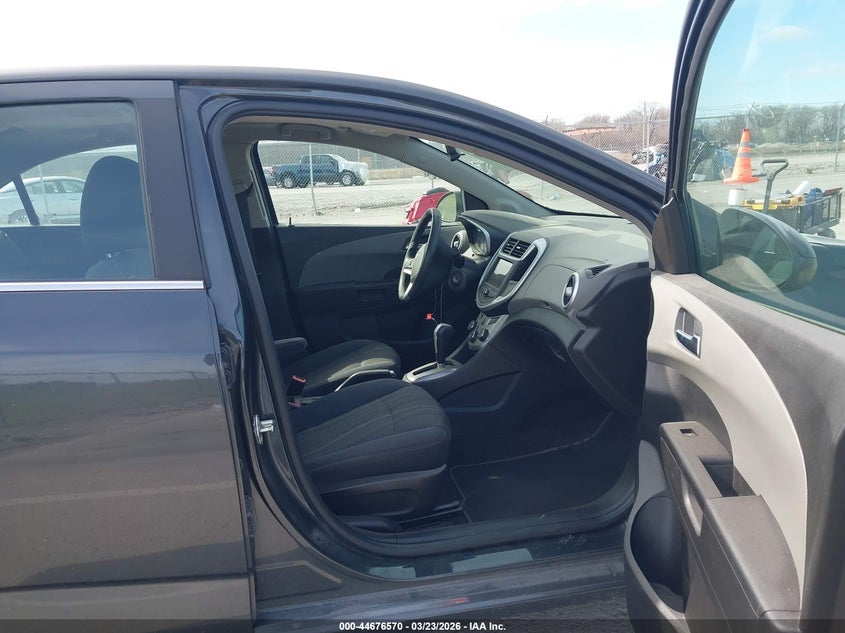 2019 Chevrolet Sonic Lt Auto