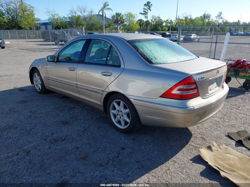 2004 Mercedes-Benz C 240