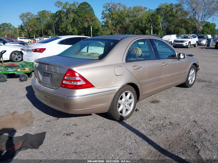 2004 Mercedes-Benz C 240