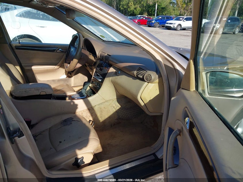 2004 Mercedes-Benz C 240