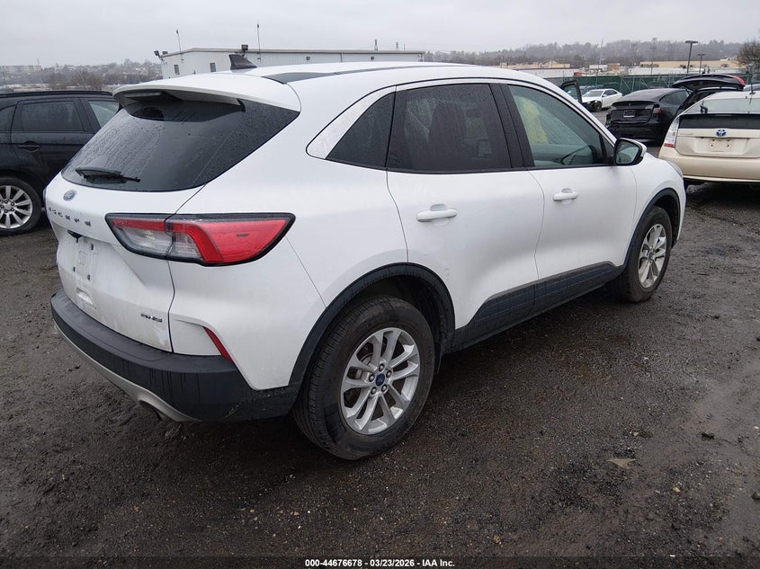 2021 Ford Escape Se