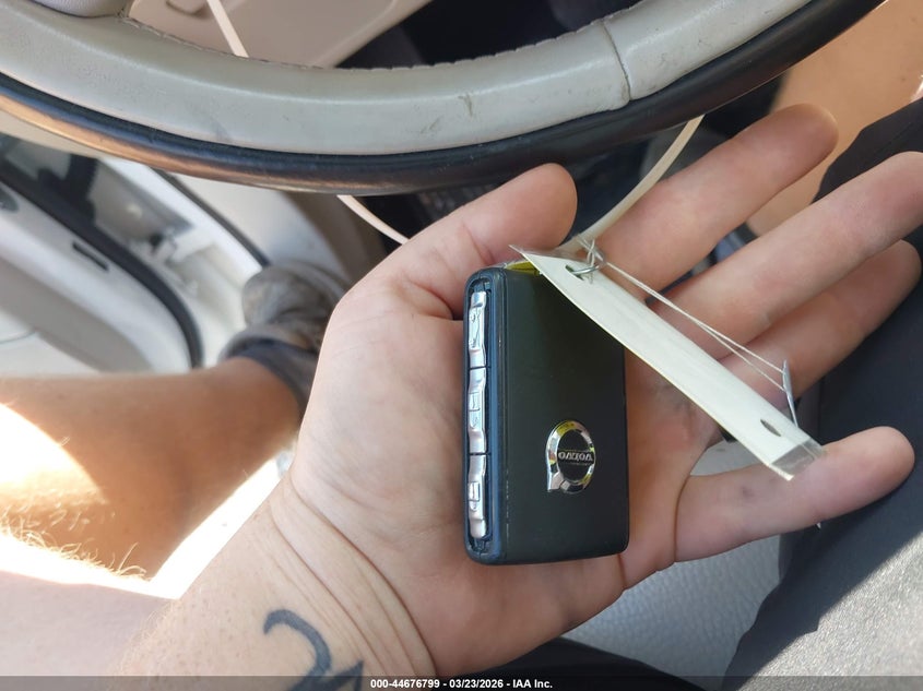 2018 Volvo S90 T5 Momentum VIN: LVY982MK2JP021425 Lot: 44676799