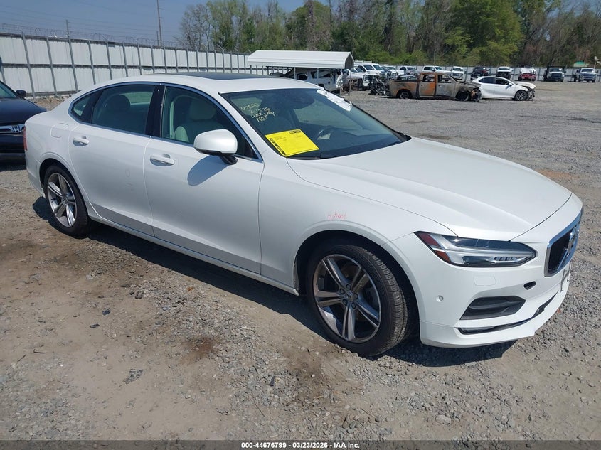 2018 Volvo S90 T5 Momentum