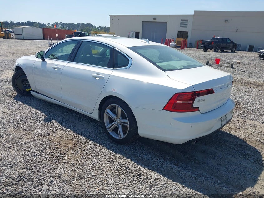 2018 Volvo S90 T5 Momentum