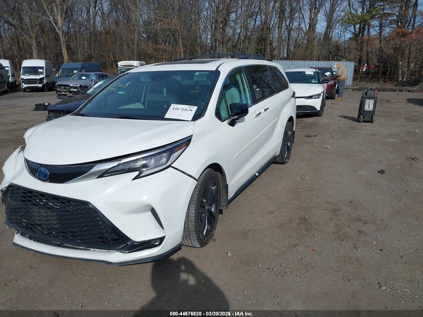 2022 Toyota Sienna Xse