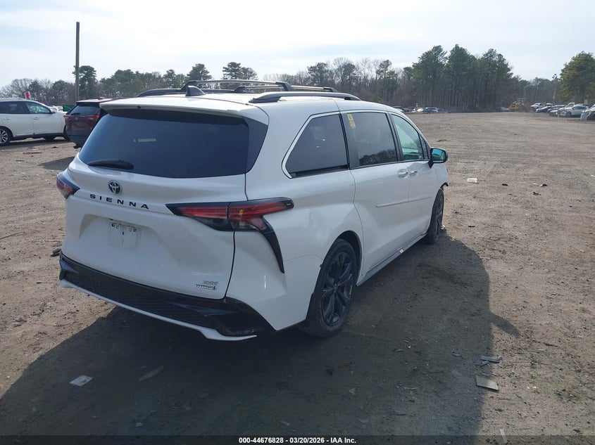 2022 Toyota Sienna Xse