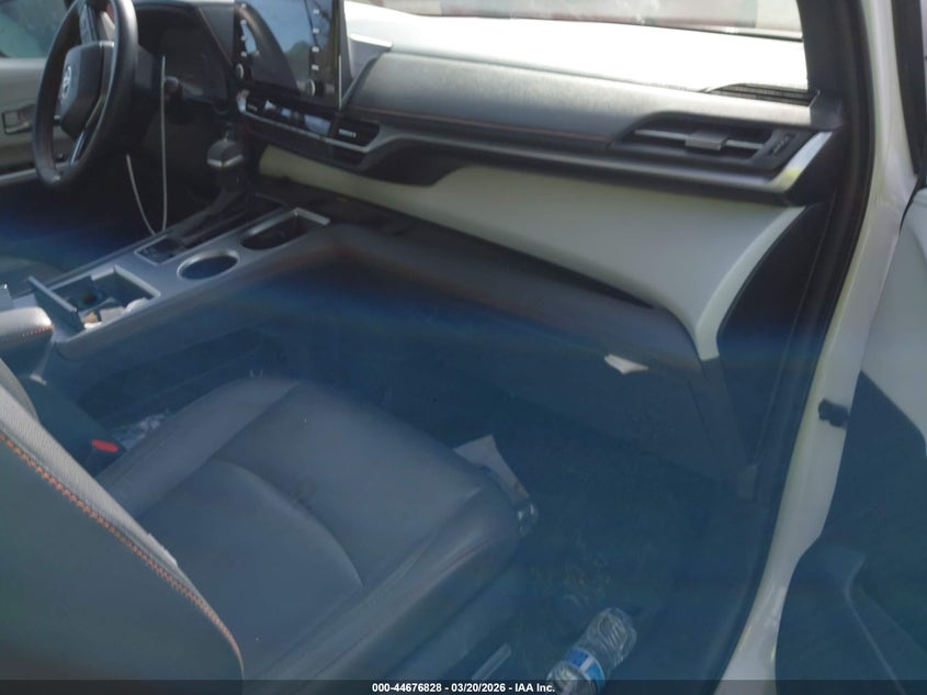 2022 Toyota Sienna Xse