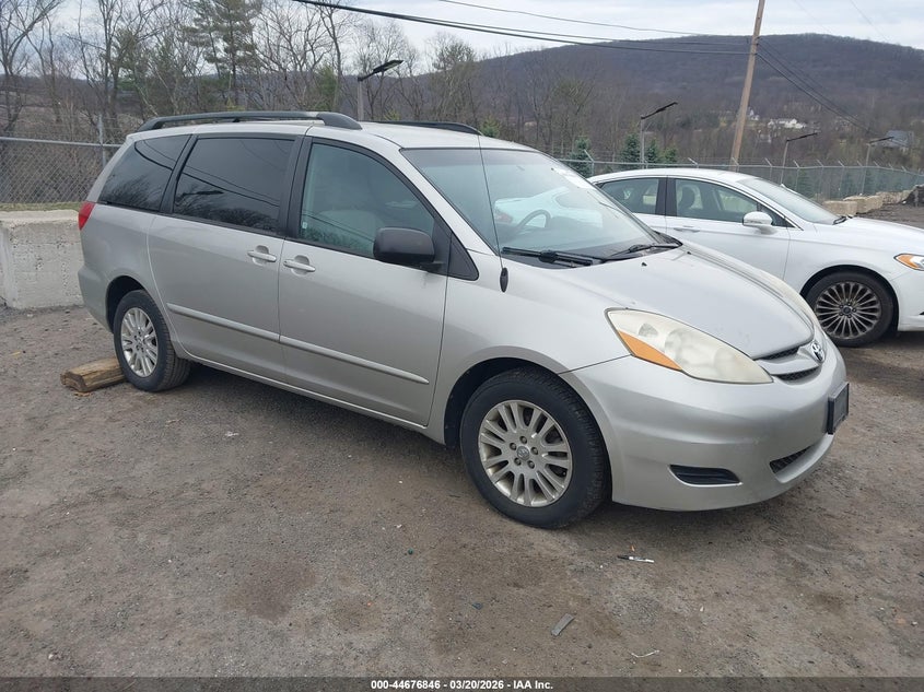 2007 Toyota Sienna Le