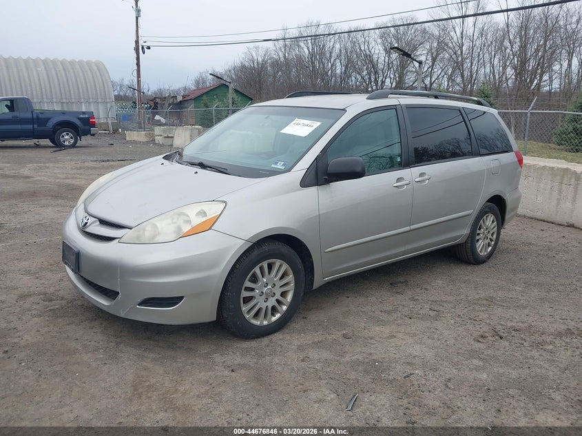 2007 Toyota Sienna Le