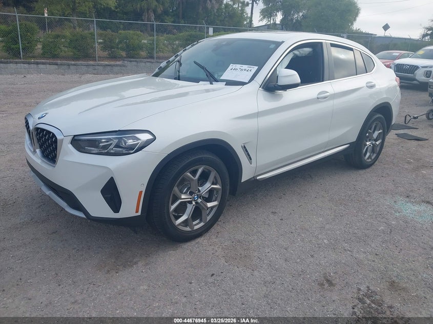 2024 BMW X4 xDrive30I