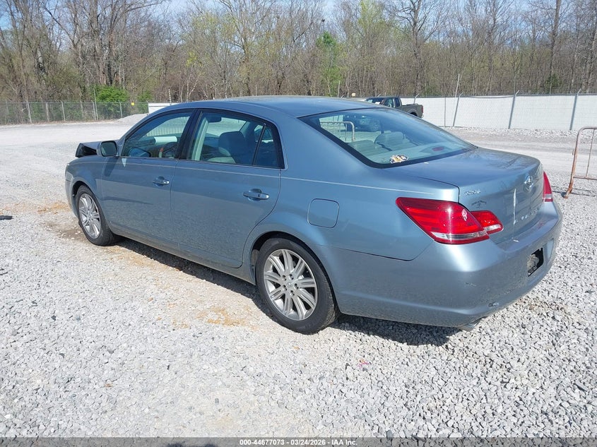 2005 Toyota Avalon Limited