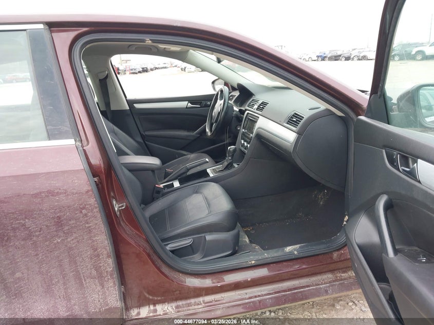 2012 Volkswagen Passat 2.5L Se