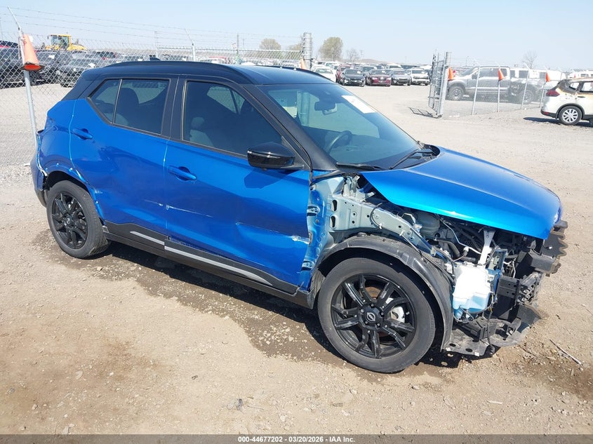 2023 Nissan Kicks Sr Xtronic Cvt