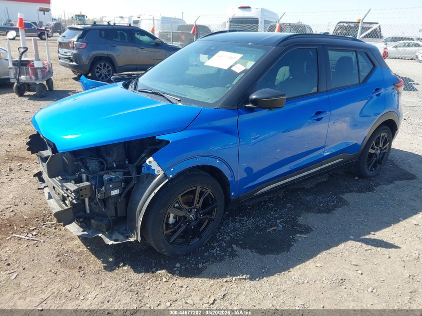 2023 Nissan Kicks Sr Xtronic Cvt