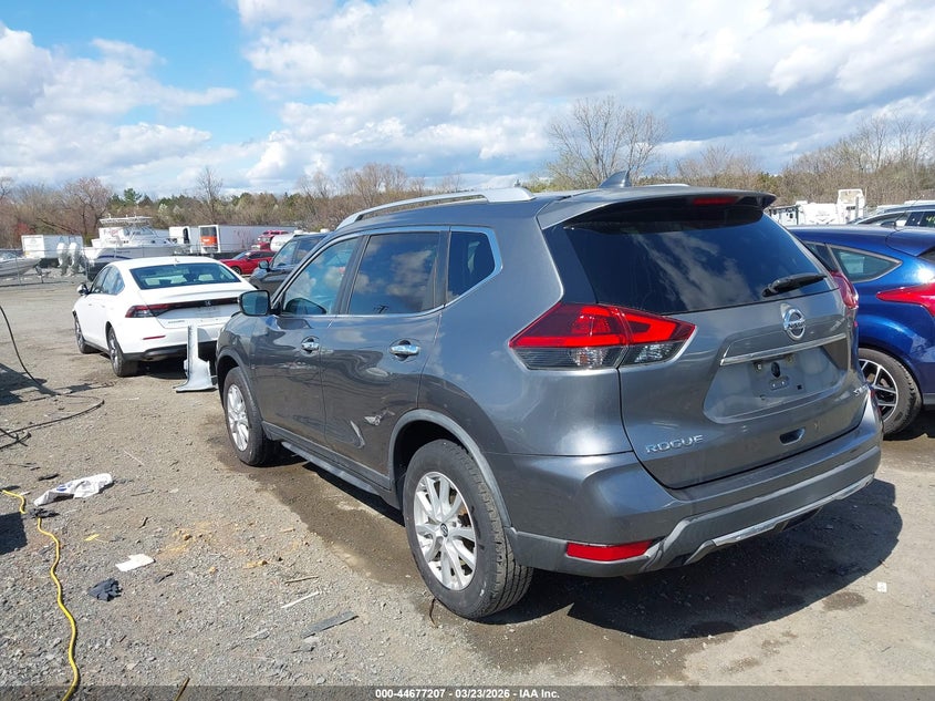 2018 Nissan Rogue Sv