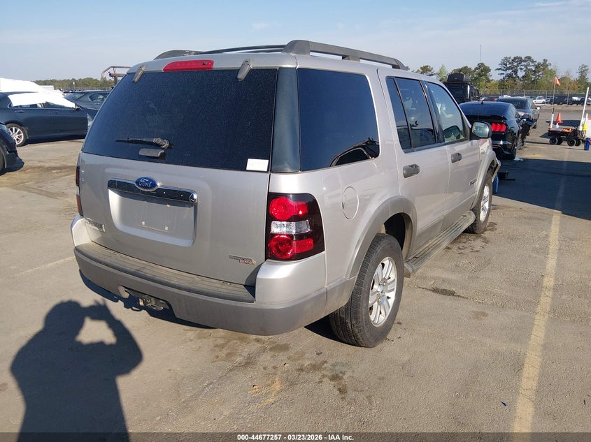 2006 Ford Explorer Xlt