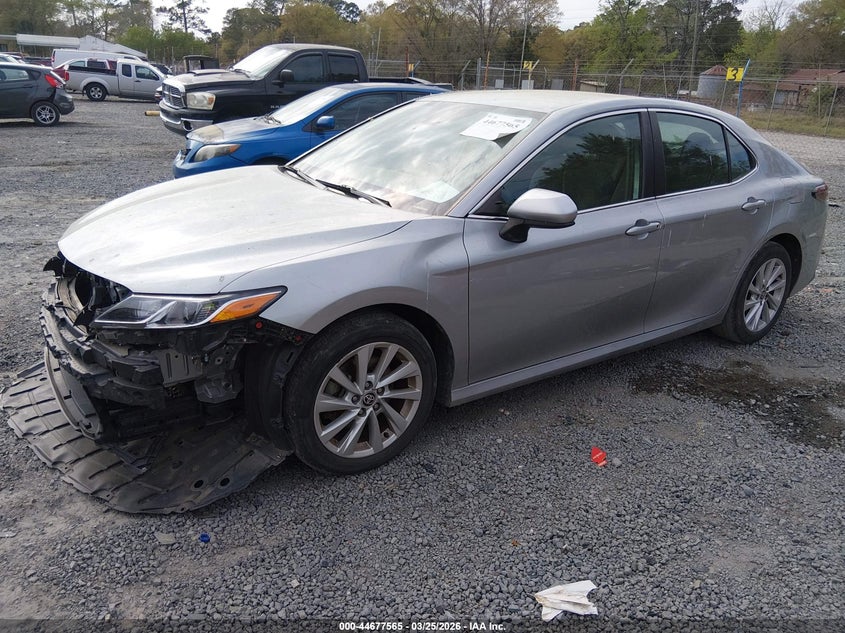 2021 Toyota Camry Le