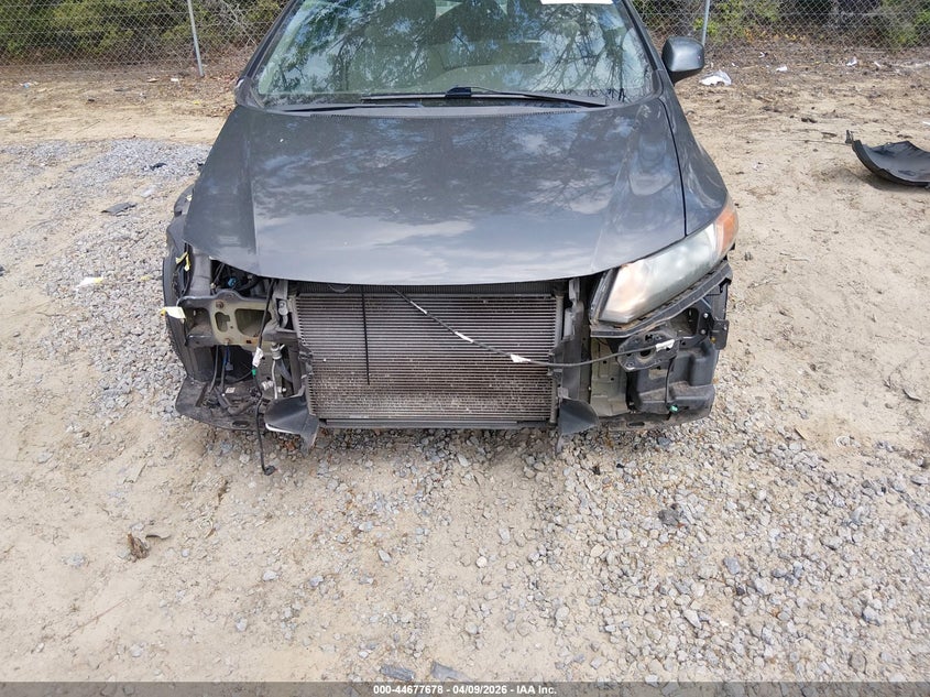 2HGFB2F69CH555770 2012 Honda Civic 1.8 Hf grey