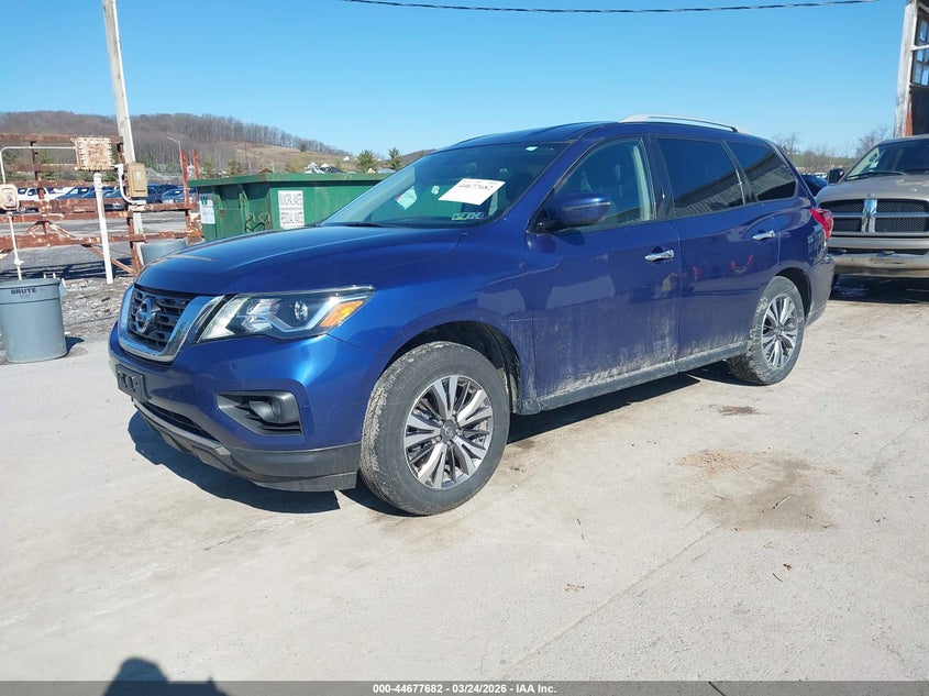 2019 Nissan Pathfinder Sv