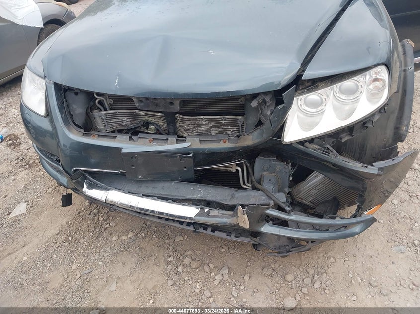 2004 Volkswagen Touareg V10 Tdi VIN: WVGPZ77L54D086624 Lot: 44677693