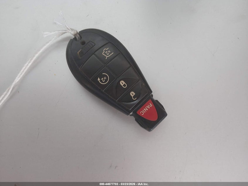 2008 Jeep Commander Sport VIN: 1J8HG48K58C215002 Lot: 44677703