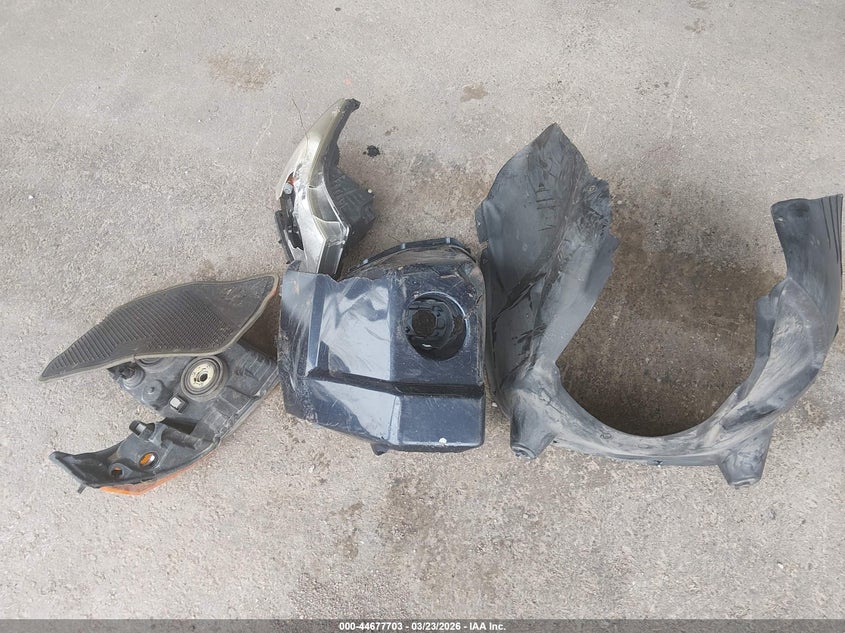 2008 Jeep Commander Sport VIN: 1J8HG48K58C215002 Lot: 44677703