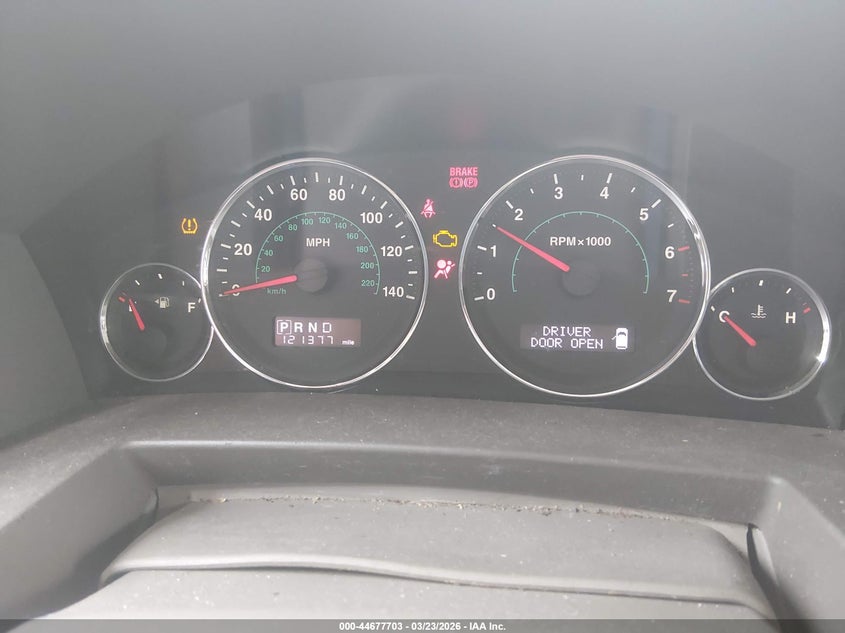 2008 Jeep Commander Sport VIN: 1J8HG48K58C215002 Lot: 44677703