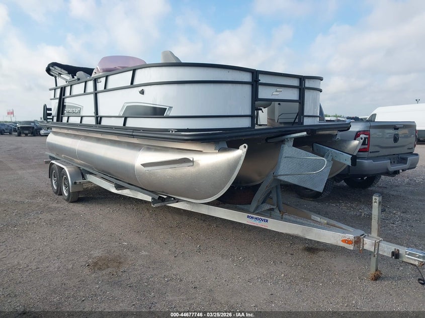 2025 STARCRAFT PONTOON auction photo 1